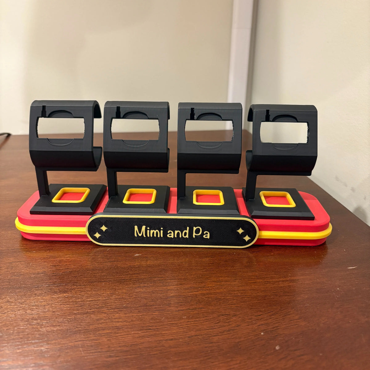 Customizable MagicBand Display Stand  | Personalized MagicBand Holder & Organizer